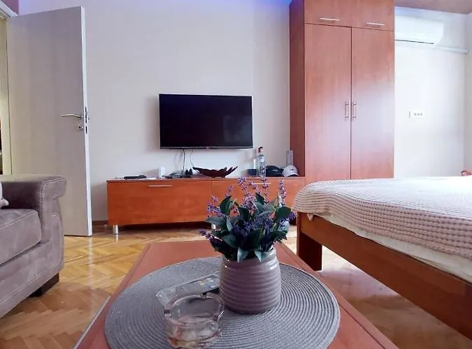 Cuca Apartments